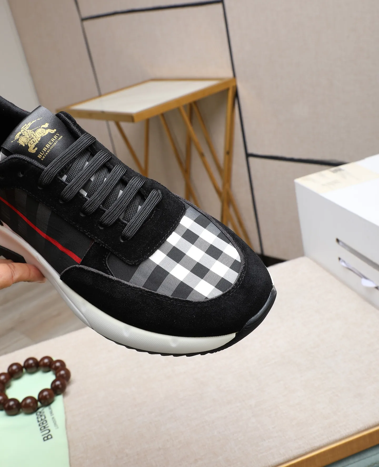 Men's shoes 💰460 ❤️❤️❤️[BURBERRY] Burberry purchasing agent 🔍Men's 🚹New model is synchronized with the official website, the upper is made of imported fabrics, and the lining is genuine leather. Completely 1⃣:1⃣ replica🇮🇹, non-slip and wear-resistant rubber outsole ⚠original factory goods, 🔍🔍high quality, please look at the details, welcome to compare⚠Size: 38-44